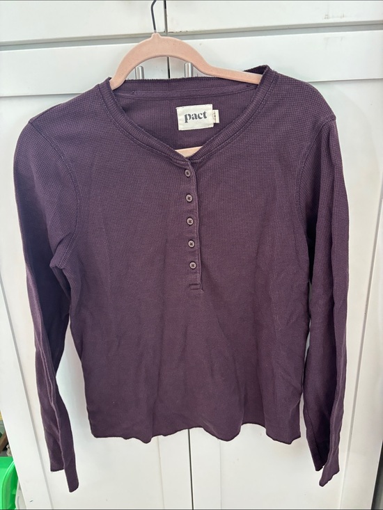 Pact Tops - Pact Thermal Waffle Henley Plum Purple Organic Cotton size Small